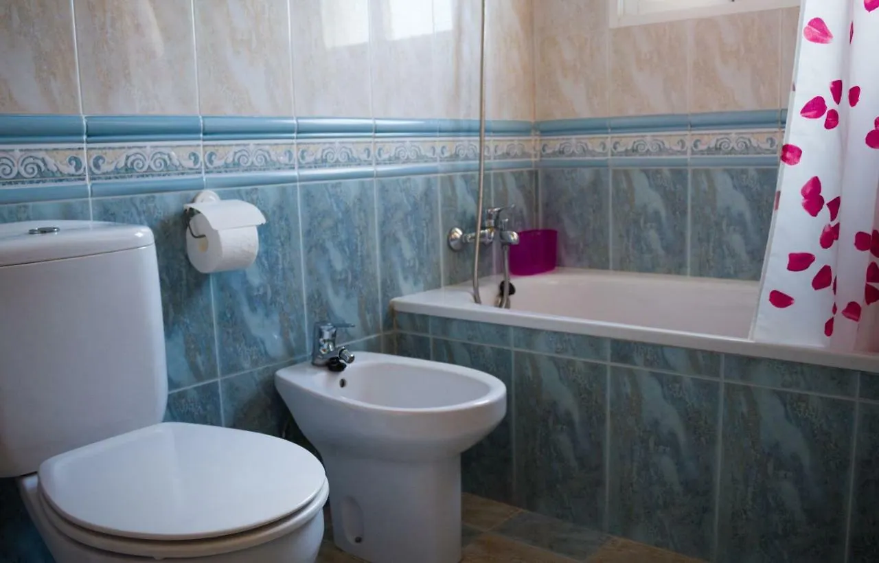 Apartamentos Bellavista Bolonia 0*,  Spain